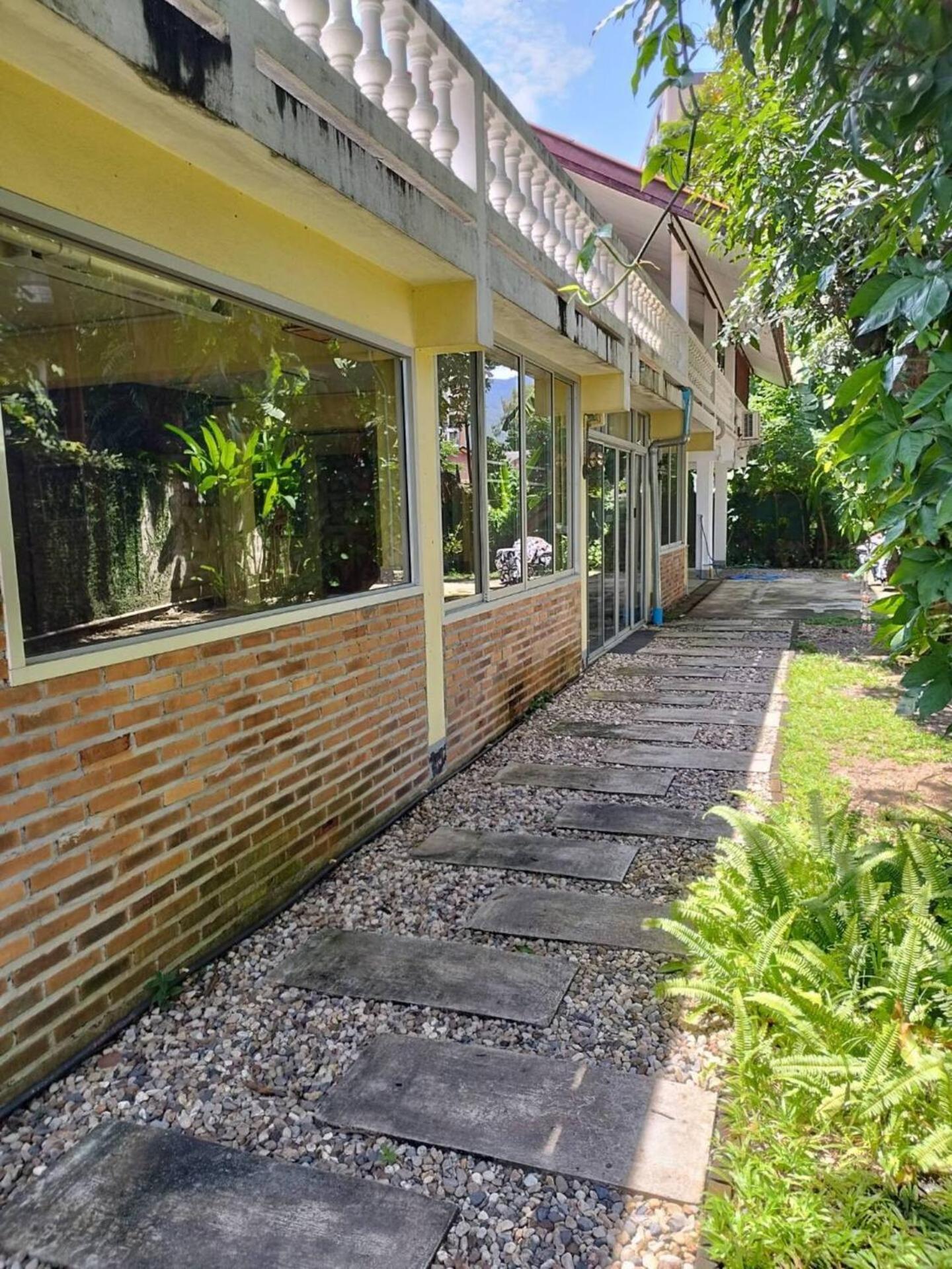 Atelier 36 Hotel Chiang Mai Bagian luar foto